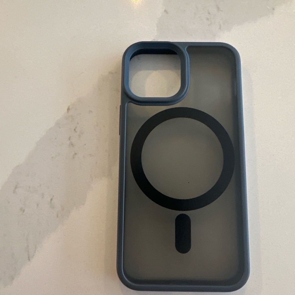 Apple Screen Protector with Installation Kit - Picture 7 of 16